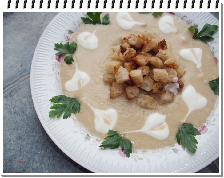 Kremowa zupa pieczarkowa Eli  Kremowa zupa pieczarkowa Eli