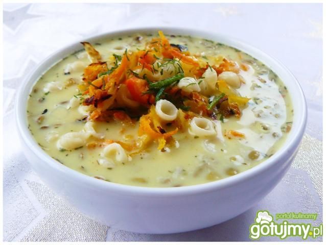 Kremowa zupa soczewicowa z muszelkami Kremowa zupa soczewicowa z muszelkami