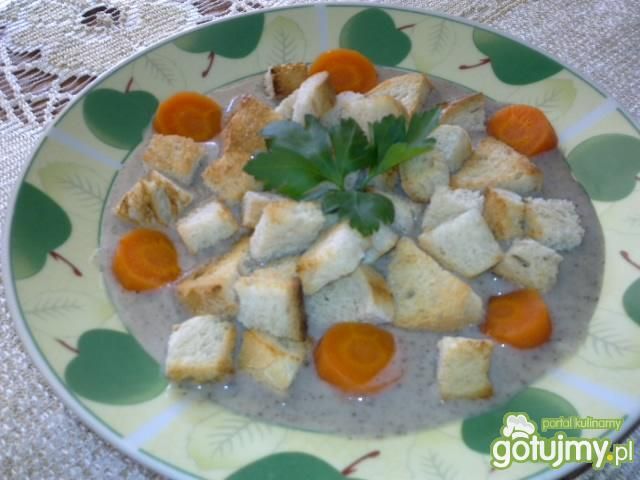 Kremowa zupa z pieczarek Kremowa zupa z pieczarek