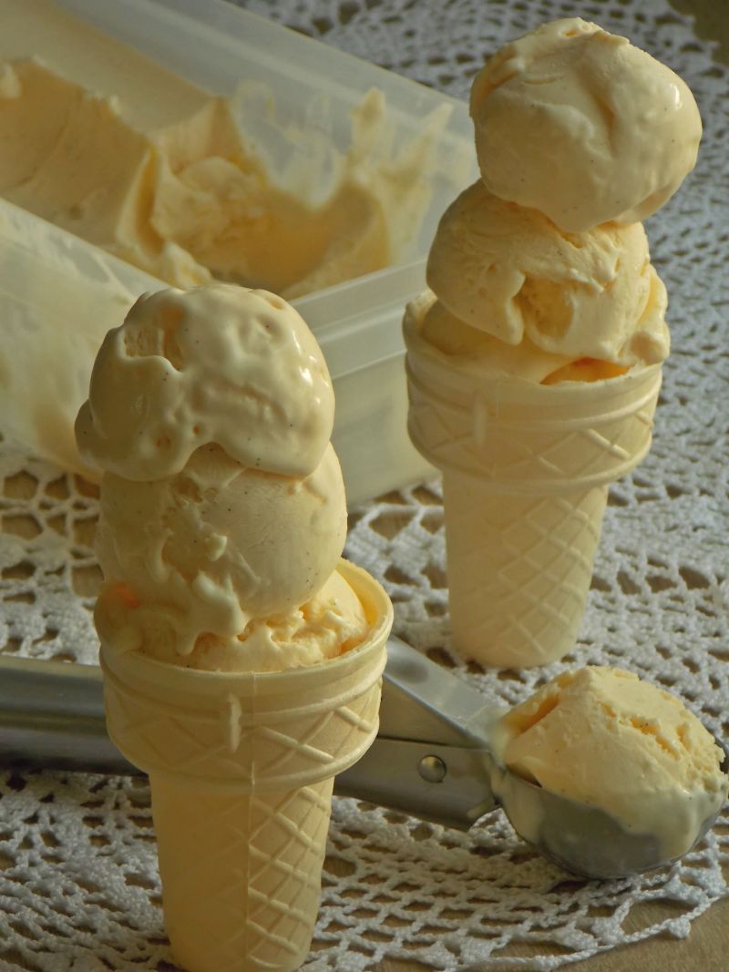 Kremowe lody waniliowe