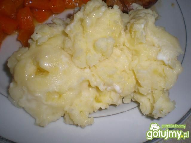 Kremowe pure z selera i ziemniaków  Kremowe pure z selera i ziemniaków