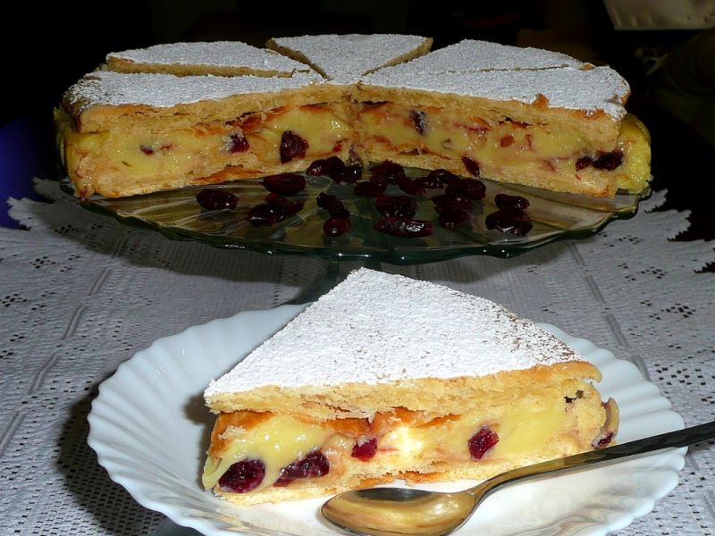 Kremówka z żurawiną Kremówka z żurawiną