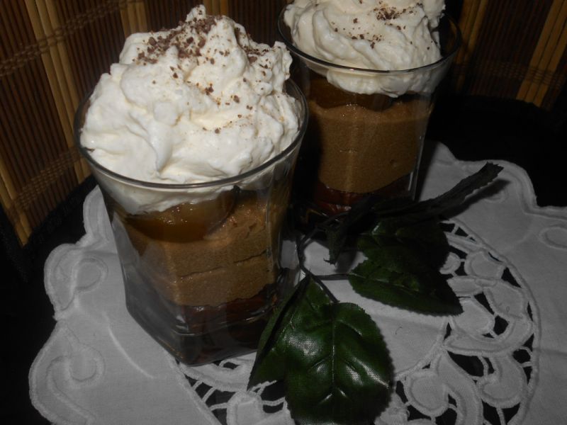 Kremowy deser z kaszą