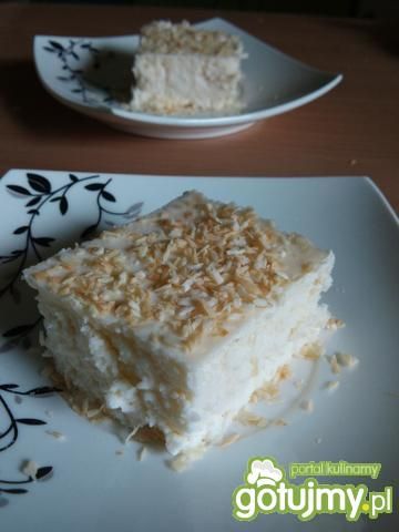 Kremowy sernik kokosowy