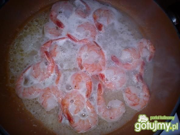 Krewetki na maśle smażone