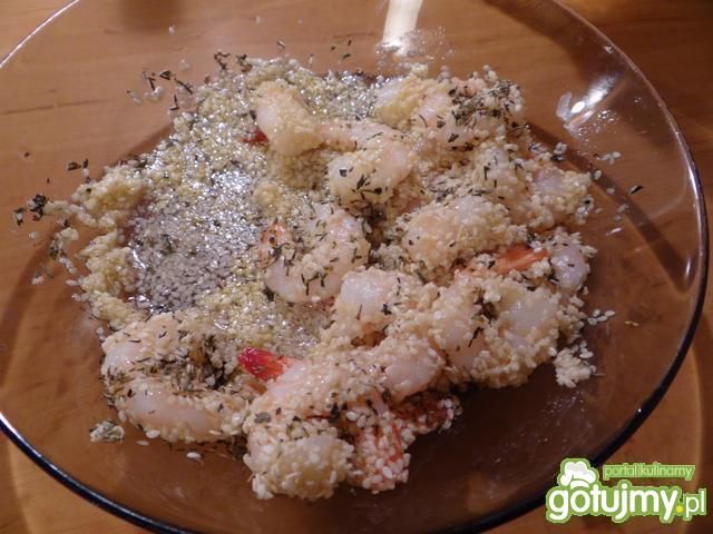 Krewetki smażone w szynce serrano