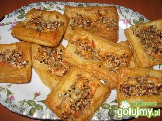 krewetki w cieście francuskim z ziarnami krewetki w cieście francuskim z ziarnami