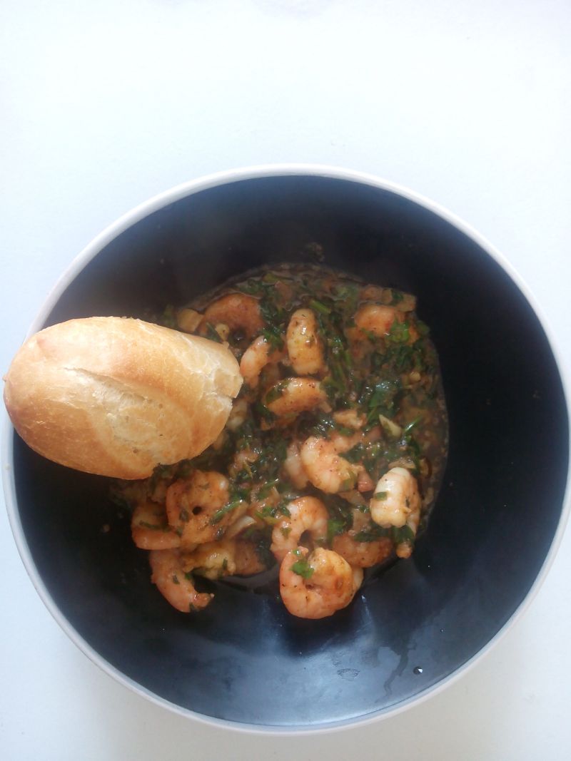 Krewetki z czosnkiem i pietruszką Krewetki z czosnkiem i pietruszką