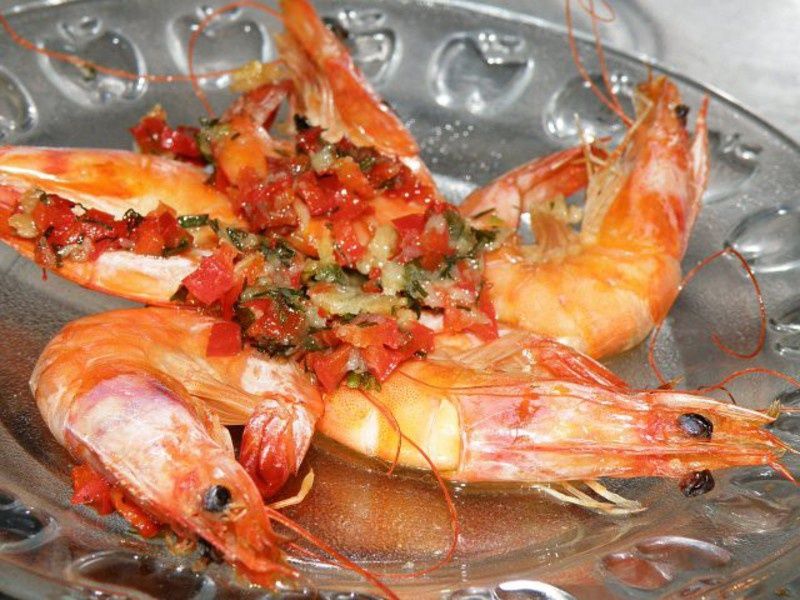 Krewetki zapiekane z papryką