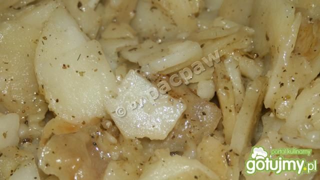 Krojone ziemniaczki z cebulką