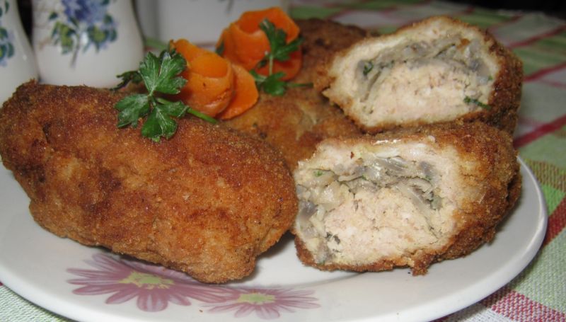 Krokieciki z pieczarkami z mielonego Krokieciki z pieczarkami z mielonego