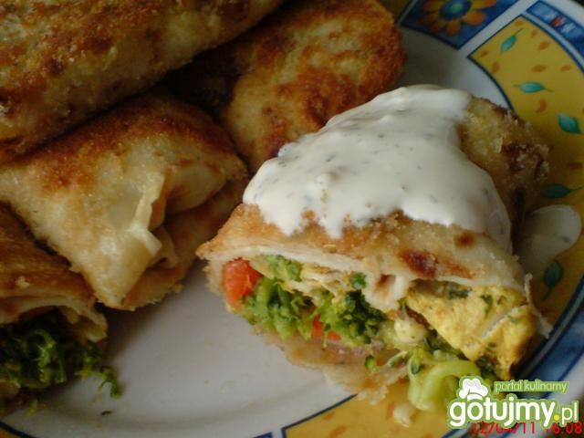 Krokiety drob-pieczarkowe w sosie czosnk