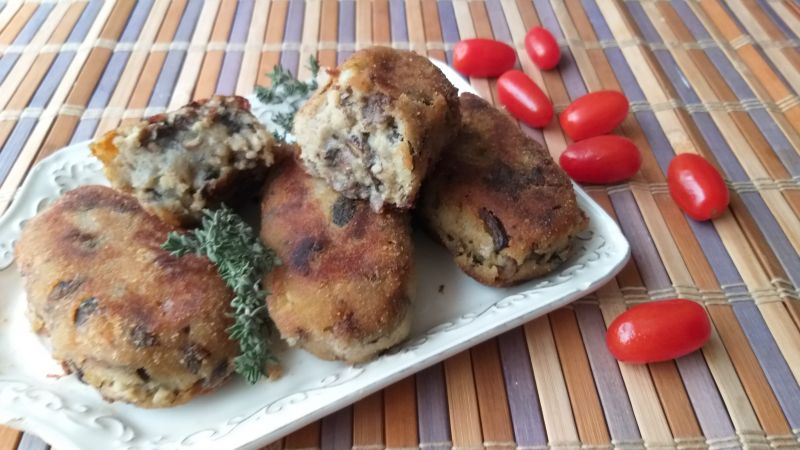 Krokiety grzybowo - ziemniaczane Krokiety grzybowo - ziemniaczane