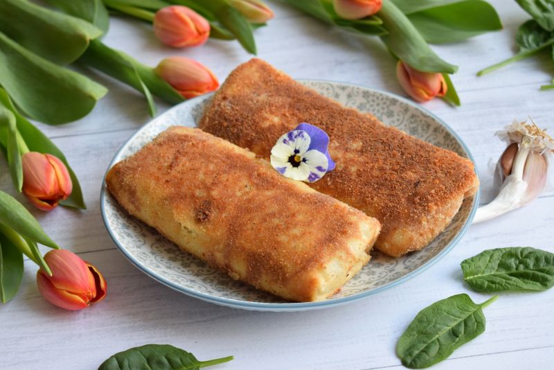 Krokiety z gotowanym mięsem i szpinakiem 