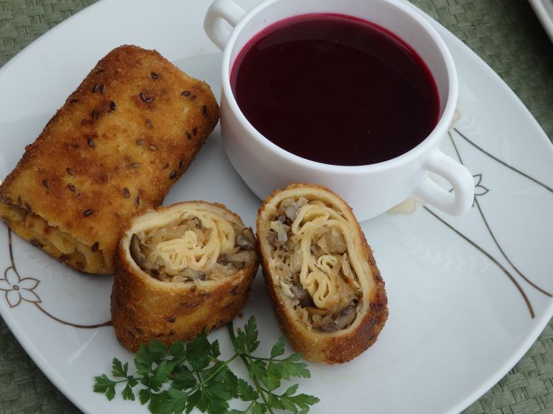 Krokiety z kapustą i grzybami