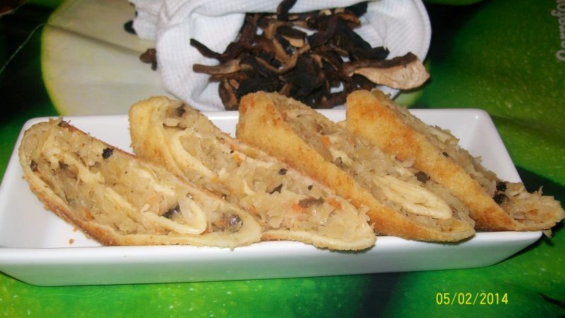 Krokiety z kapustą i suszonymi grzybami Krokiety z kapustą i suszonymi grzybami