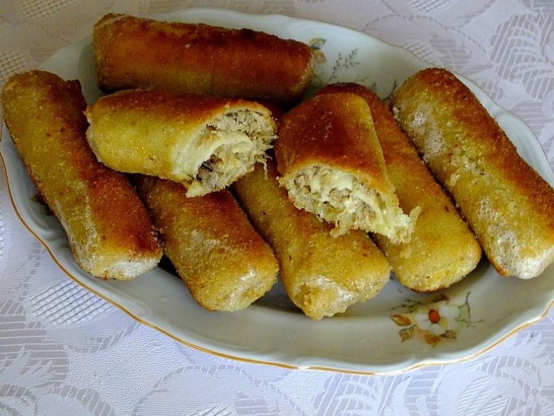 Krokiety z kapustą, mięsem i grzybami