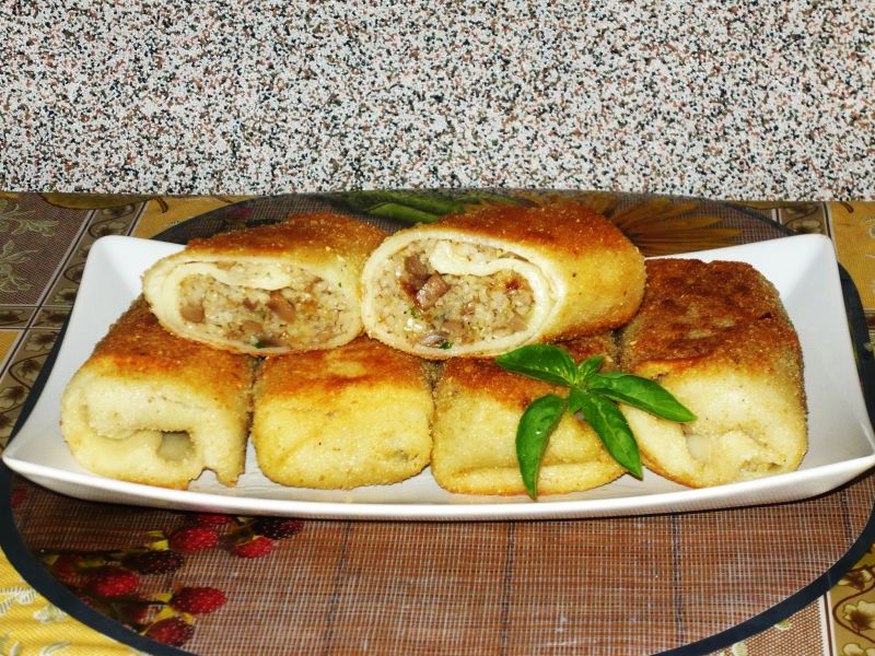 Krokiety z kaszą i pieczarkami Krokiety z kaszą i pieczarkami