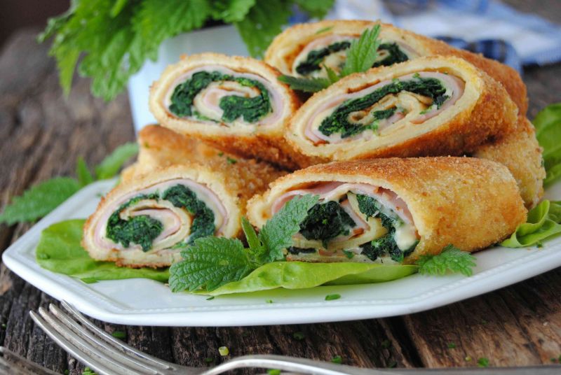 Krokiety z majową pokrzywą