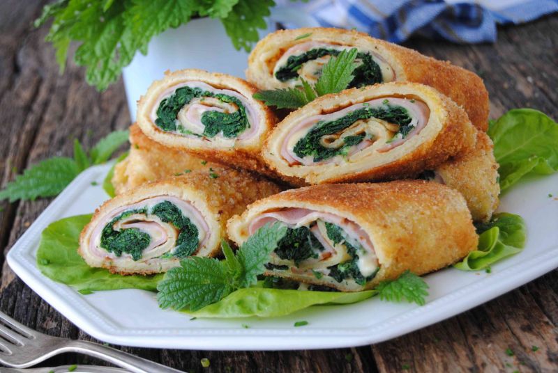 Krokiety z majową pokrzywą