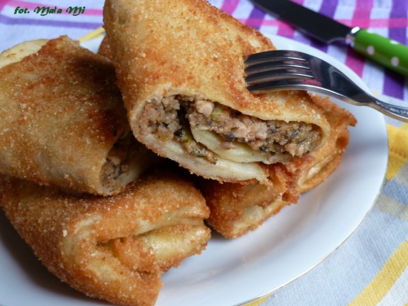 Krokiety z pieczarkami i ogórkiem kiszonym Krokiety z pieczarkami i ogórkiem kiszonym