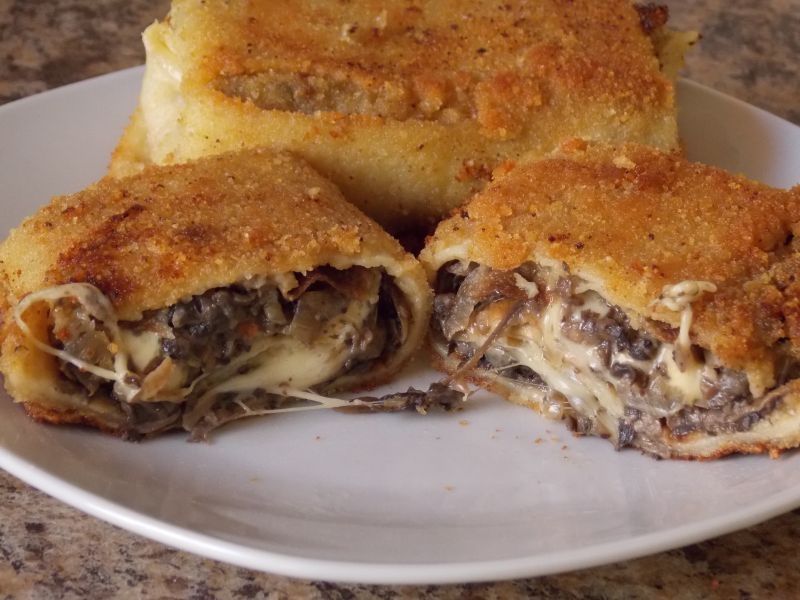 Krokiety z pieczarkami i serem żółtym Krokiety z pieczarkami i serem żółtym