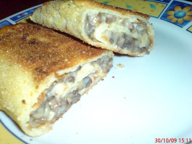 Krokiety z serem i pieczarkami Krokiety z serem i pieczarkami