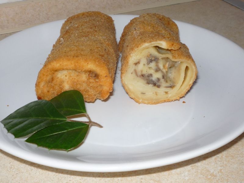 Krokiety z serem żółtym i pieczarkami Krokiety z serem żółtym i pieczarkami