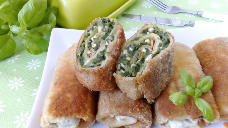 Krokiety ze szpinakiem, tartym jajkiem i s.wiejski