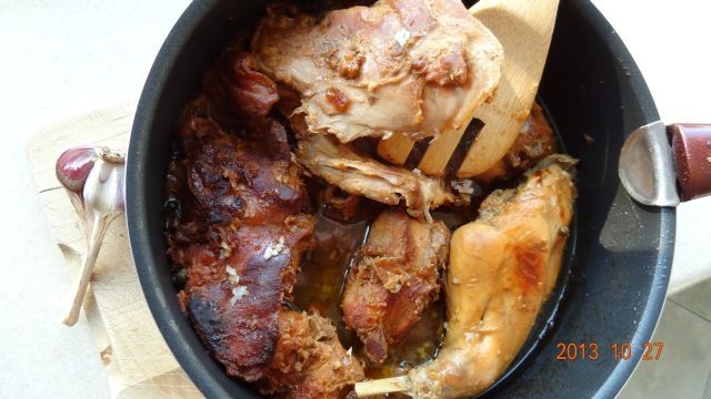 Królik w marynacie miodowo-czosnkowej Królik w marynacie miodowo-czosnkowej