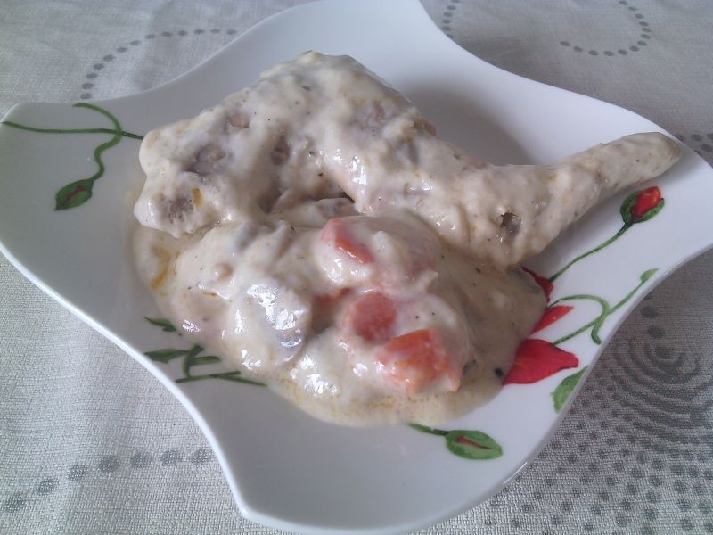 Królik w sosie warzywnym Królik w sosie warzywnym