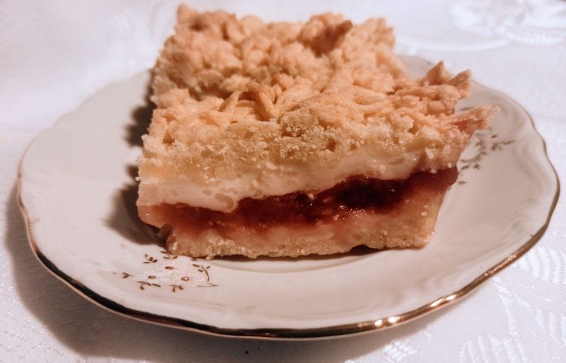 Krucha szarlotka z budyniem Krucha szarlotka z budyniem