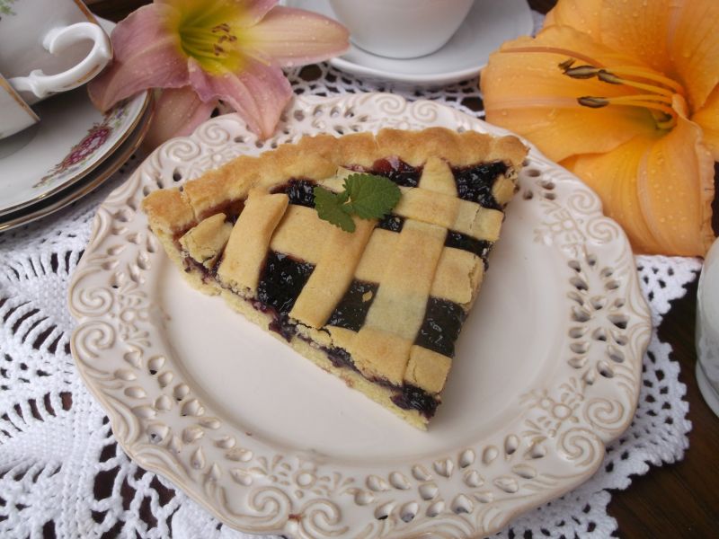 Krucha tarta z ulubioną konfiturą Krucha tarta z ulubioną konfiturą