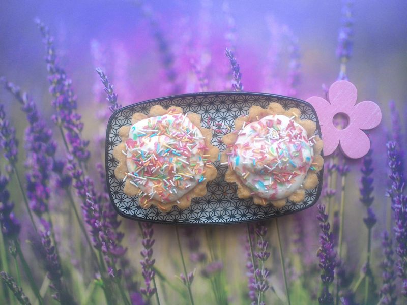 Kruche babeczki z kremem z serka homogenizowanego Kruche babeczki z kremem z serka homogenizowanego