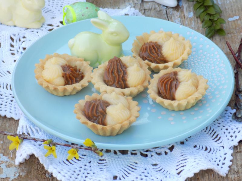 Kruche babeczki z Lemon Curd i kajmakiem Kruche babeczki z Lemon Curd i kajmakiem