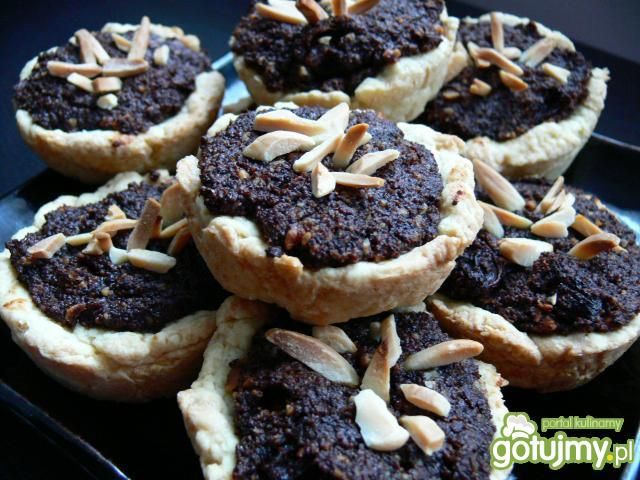 Kruche babeczki z makiem i bakaliami