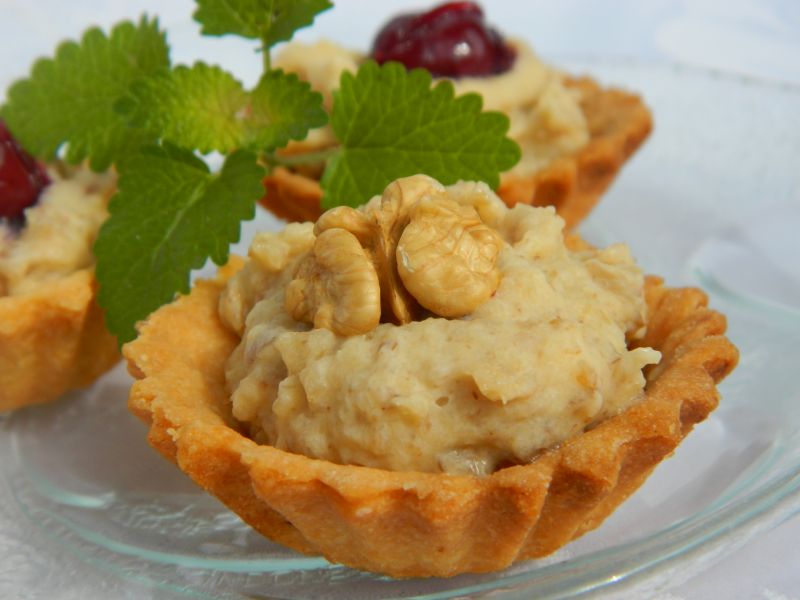 Kruche babeczki z masa orzechową Kruche babeczki z masa orzechową