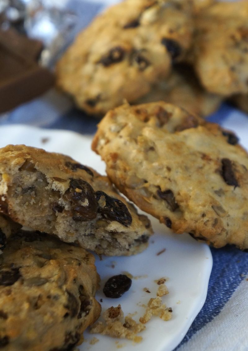 Kruche bakaliowe z czekoladą Kruche bakaliowe z czekoladą