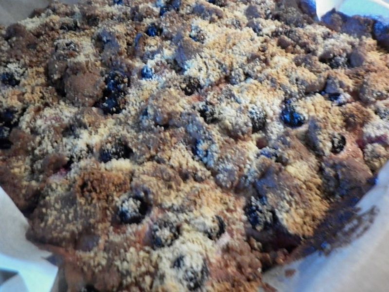 Kruche borówkowo-truskawkowe z migdałową mąką Kruche borówkowo-truskawkowe z migdałową mąką