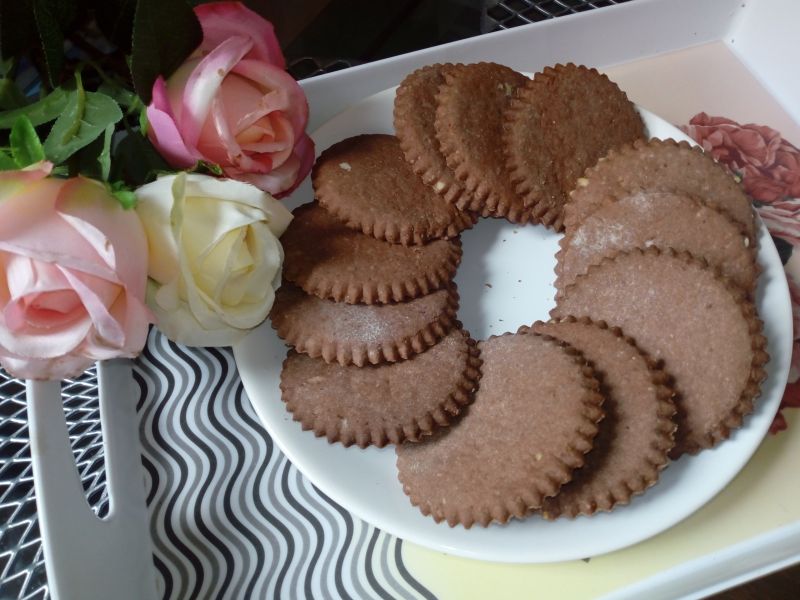 Kruche ciasteczka czekoladowo-piernikowe Kruche ciasteczka czekoladowo-piernikowe