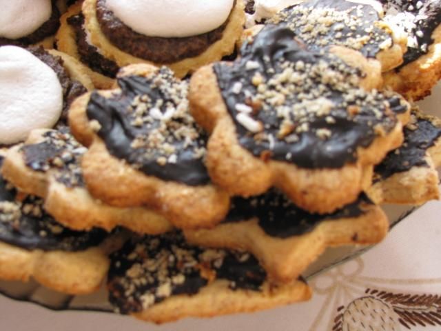 Kruche ciasteczka orzechowe