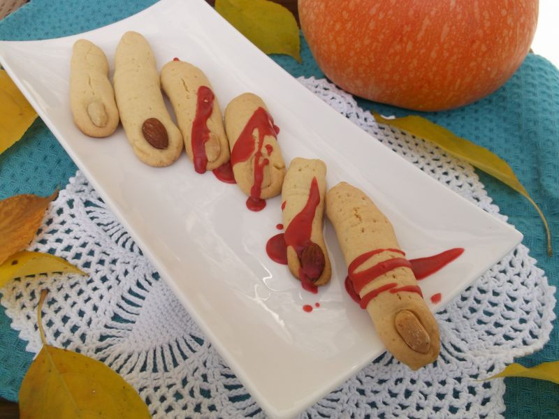 Kruche ciasteczka ,,paluchy wiedźmy''