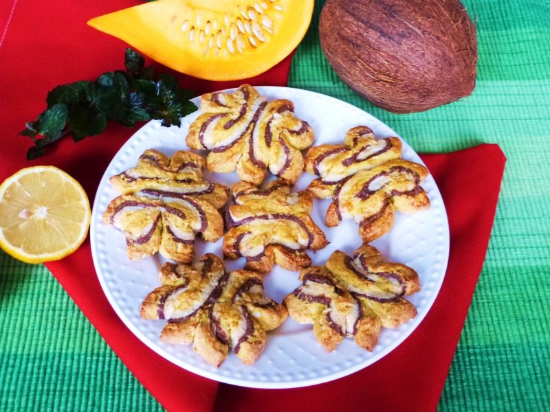 Kruche ciasteczka w trzech kolorach Kruche ciasteczka w trzech kolorach