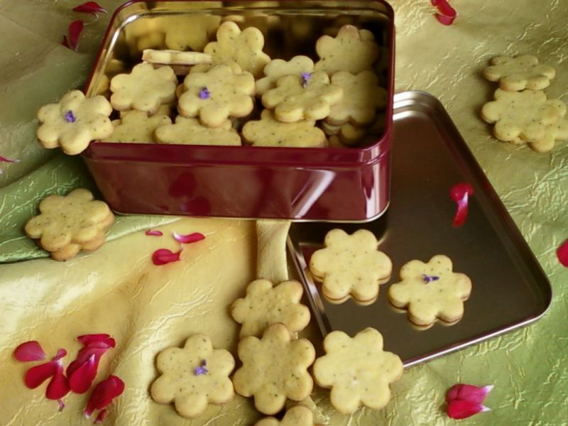 Kruche ciasteczka z cytrynowo miętową nutą