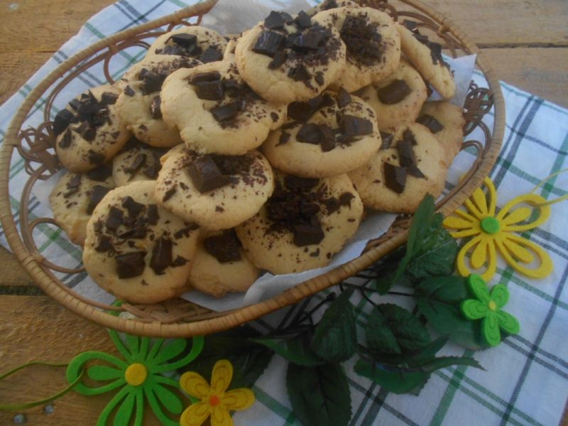 Kruche ciasteczka z gotowanymi żółtkami