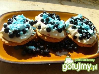 Kruche ciasteczka z jagodami Kruche ciasteczka z jagodami