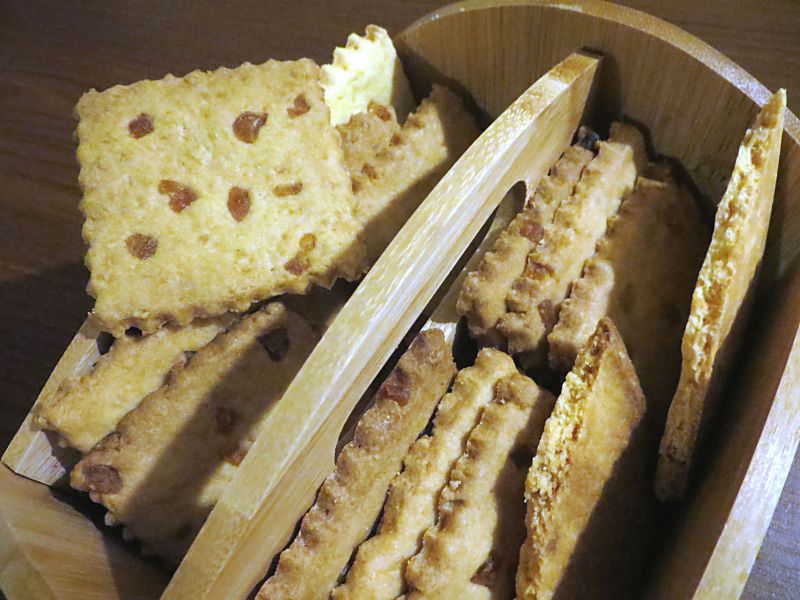 Kruche ciasteczka z kandyzowanym imbirem  Kruche ciasteczka z kandyzowanym imbirem