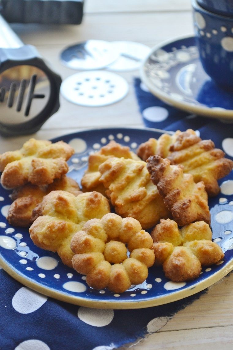 Kruche ciasteczka z maszynki