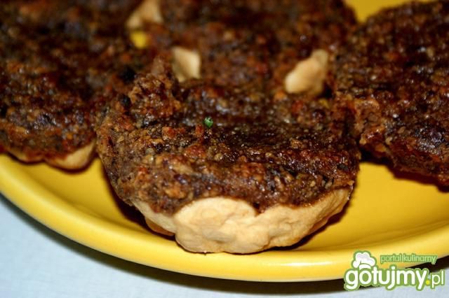 Kruche ciasteczka z orzechami i miodem.