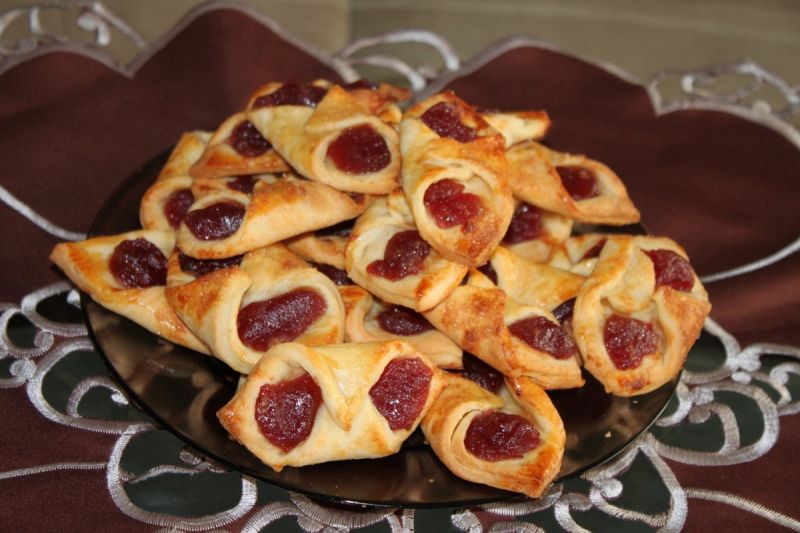 Kruche ciasteczka z serem i marmoladą 